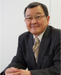 益山 健一 氏