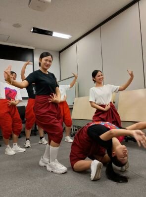 踊り.jpg