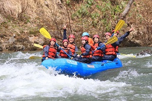 rafting.jpg